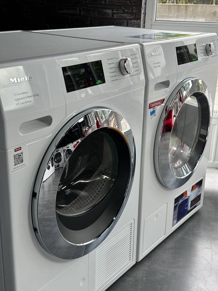 Комплект: Пральна машина Miele WEI 775 + Сушильна машина Miele TEL 695 57 фото