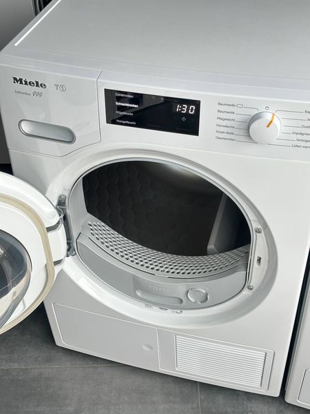 Комплект: Пральна машина Miele WWE 660 WCS + Сушильна машина Miele TWF 500 WP 61 фото