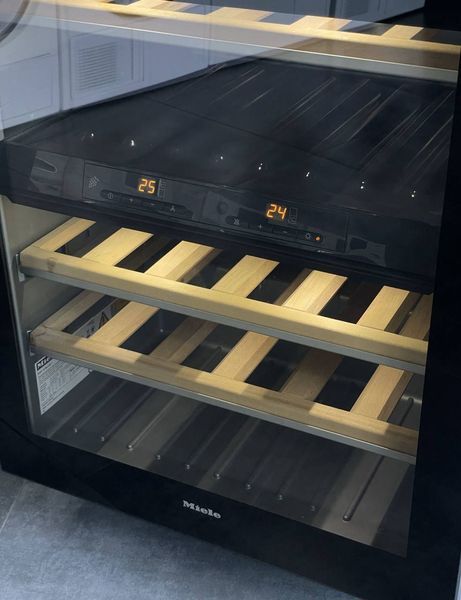 Винна шафа Miele KWT 4154 48 фото