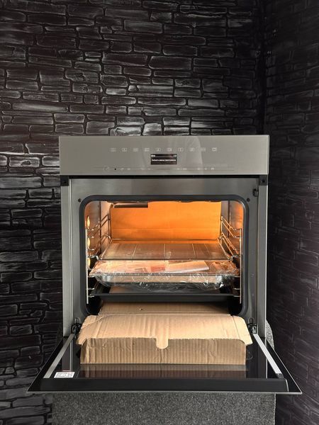 Духова шафа з Пароваркою Miele DGC 7460 HCX PRO | Перлино-бежева | Без ручки | 2026 рік 134 фото