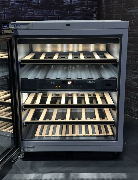 Винна шафа Miele KWT 6322 UG  93 фото